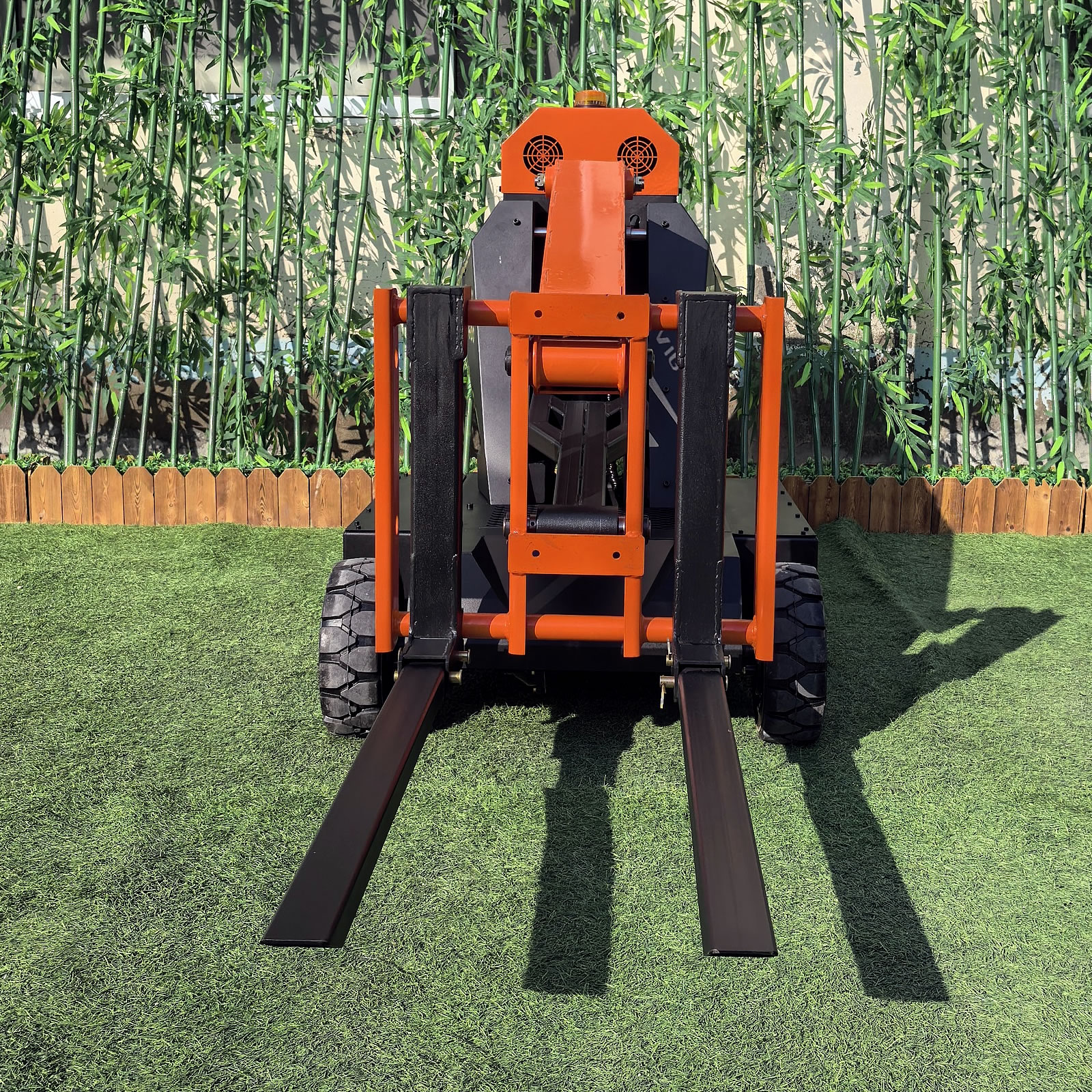 Orange Remote Control Forklift (RLFT600) - Image 3